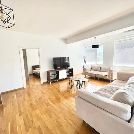 Apartment Neoz *