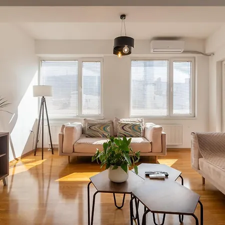 Neoz Apartment